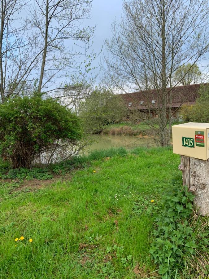 La Ferme D'Aristide Bed & Breakfast Saillenard Eksteriør bilde
