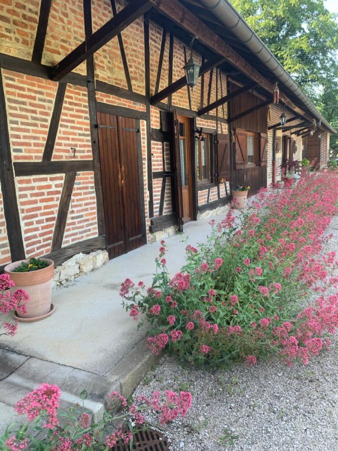 La Ferme D'Aristide Bed & Breakfast Saillenard Eksteriør bilde